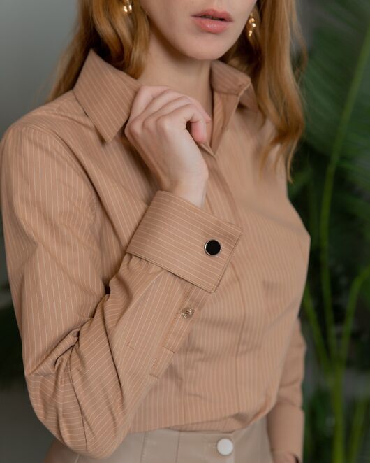 Женская рубашка под запонку коричневая в полоску - 8385 от byME 