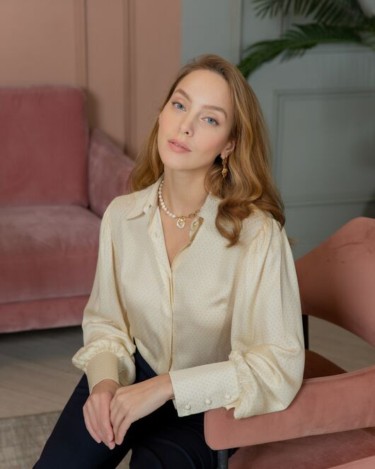 Женская блузка с пышным рукавом в мелкий горох цвет шампань - 8394 от ByME 