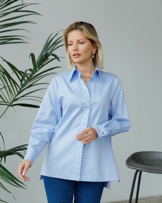 Женская рубашка с  пуговицами на боках голубая - 8408 от byME 