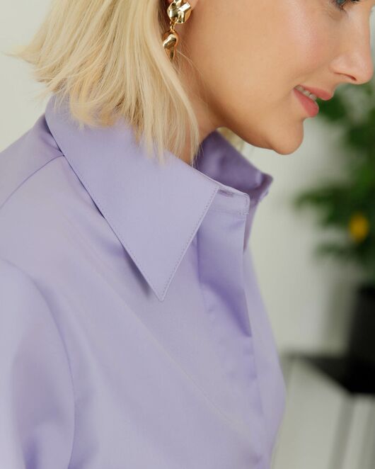 Женская рубашка с универсальным манжетом с пуговицами на боках сиреневая - 8409 от byME 