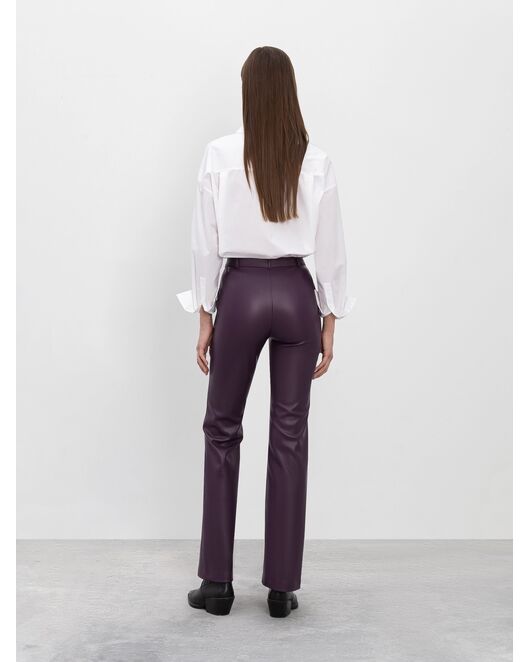 Брюки из экокожи тёмно-баклажановые от byME 