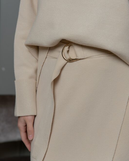 Юбка женская бежевая из трикотажа с ремнём от byME  Юбка женская бежевая из трикотажа с ремнём от byME