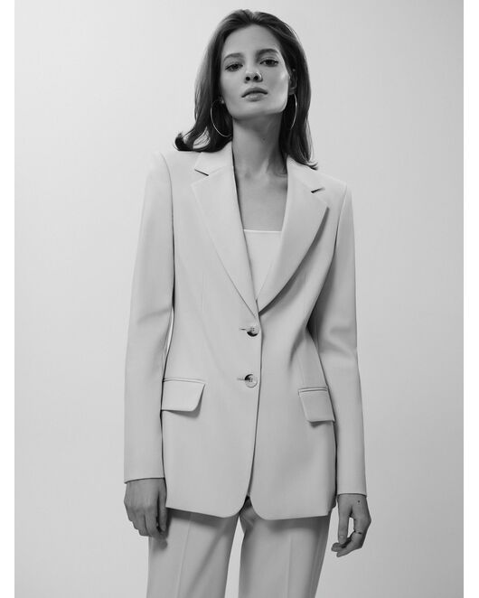 Женский однобортный приталенный жакет голубой от byME 