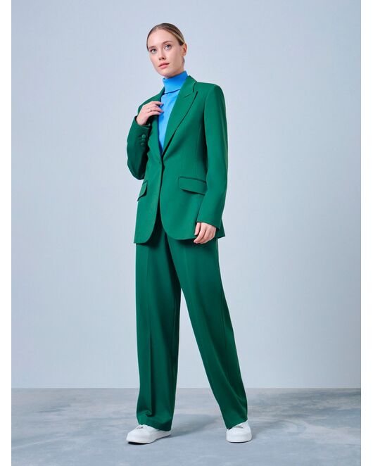 Женский приталенный пиджак на пуговице зелёный от byME 