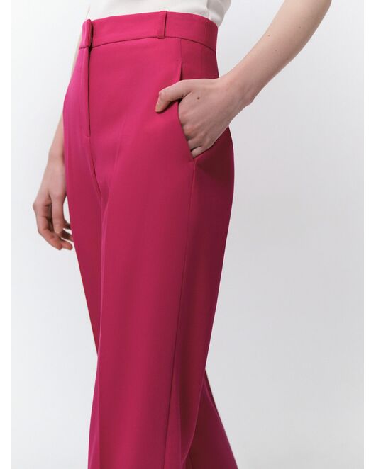 Женские классические брюки со стрелками ярко-розовые от byME 