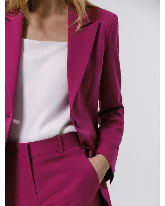 Приталенный жакет на пуговице от byME 