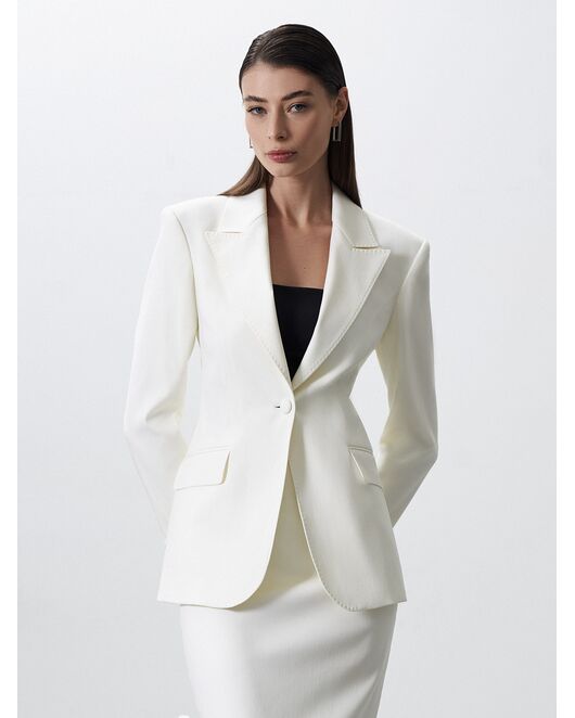 Женский приталенный пиджак на одной пуговице экрю от ByME 