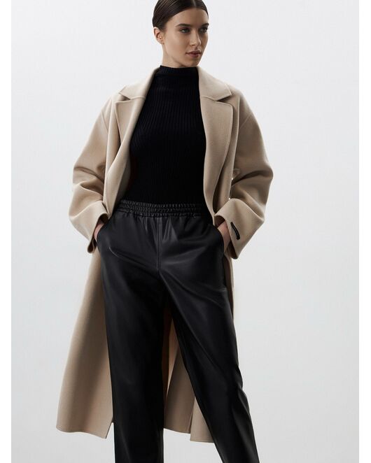 Женские прямые брюки на резинке из экокожи от byME 