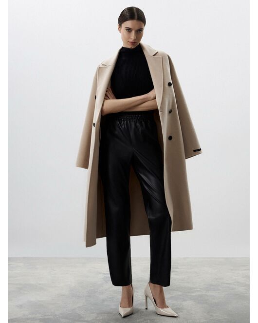 Женские прямые брюки на резинке из экокожи от byME 