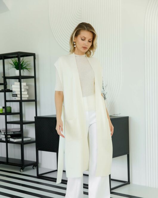 Кардиган из шерсти мериноса тонкой вязки белый от byME 