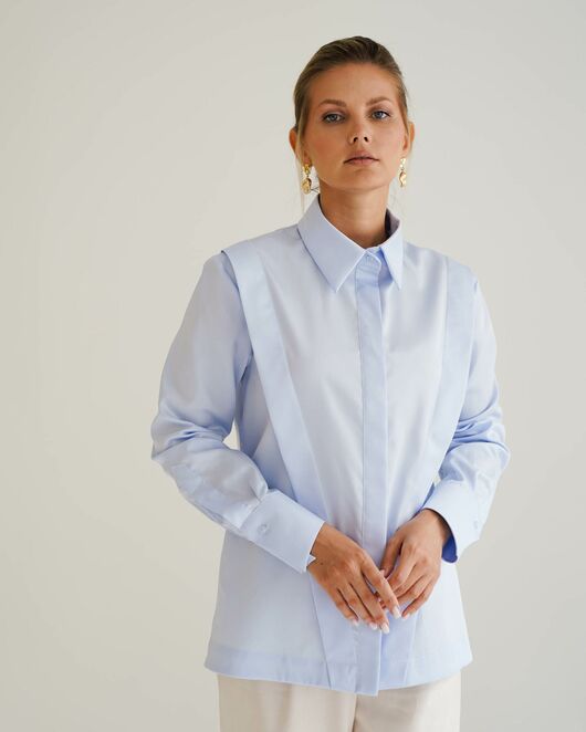 Женская рубашка голубая из хлопка с интересной манжетой под пуговицы 8550 от ByME 