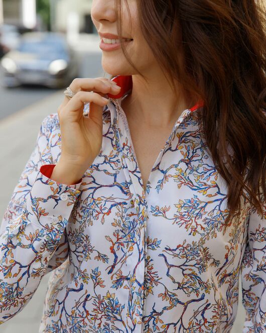 Женская рубашка под пуговицы с контрастной отделкой принт деревья - 7947 от DoubleCuff 