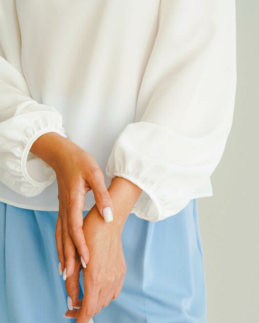 Женская блуза из натурального шёлка - 8561 от ByME 