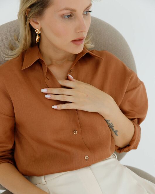 Женская рубашка изо льна коричневая - 8571 от byME 