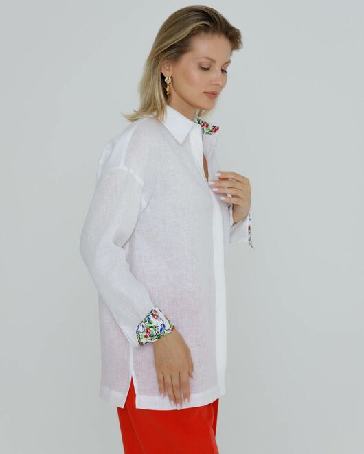 Рубашка льняная женская в белом цвете в прямом силуэте с универсальной манжетой - 8579 от byME 