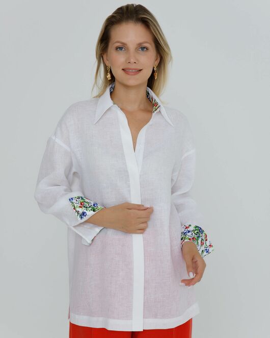 Рубашка льняная женская в белом цвете в прямом силуэте с универсальной манжетой - 8579 от byME 