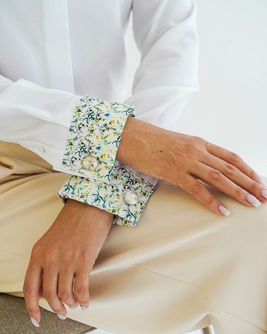 Женская рубашка из хлопка под запонку, с отделкой цветы - 8595 от byME 