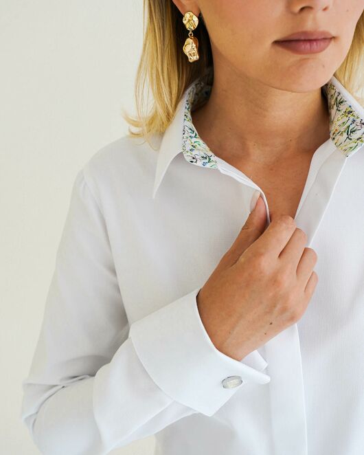 Женская рубашка из хлопка под запонку, с отделкой цветы - 8595 от byME 