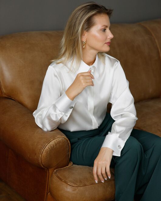 Женская рубашка из натурального шелка  с универсальной манжетой- 8630 от byME 