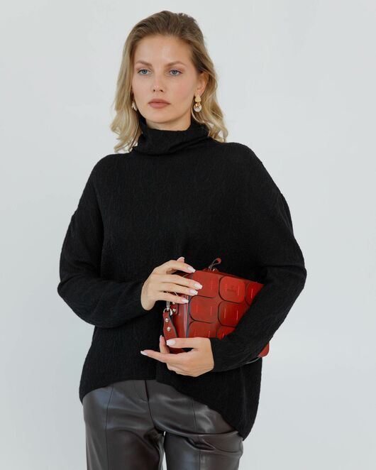 Джемпер из шерсти мериноса тонкой вязки черный фактурный от byME 