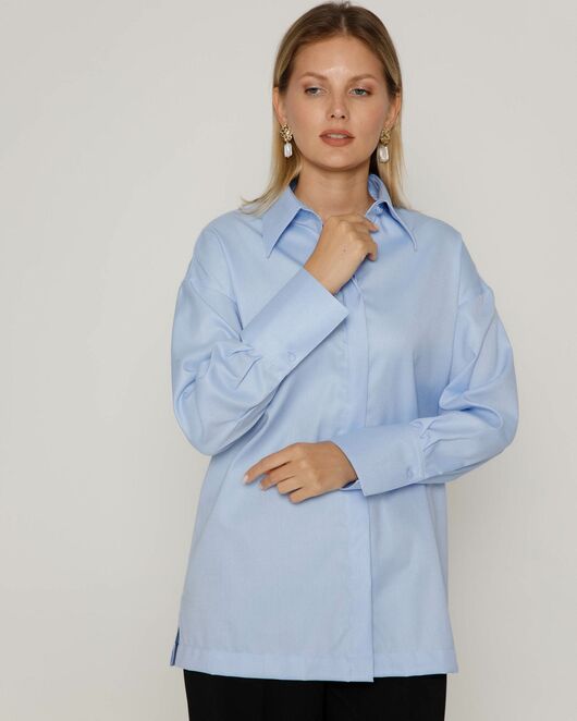 Женская рубашка с высоким манжетом голубая - 8500N от ByME 