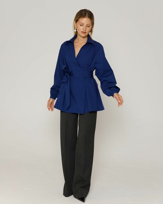 Женская рубашка на запа́х с поясом синяя - 8643 от byME 