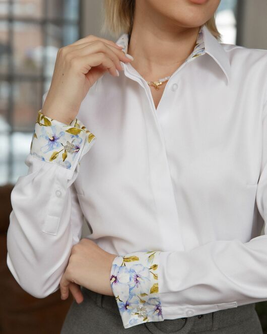 Женская рубашка под запонку из фактурной ткани с отделкой - 8660 от ByME 