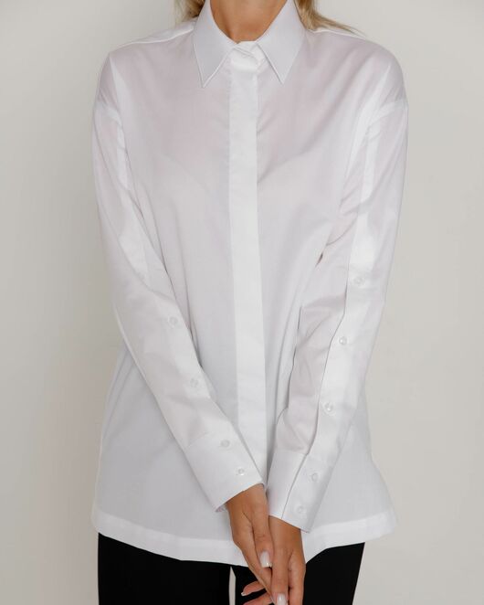 Женская рубашка из хлопка сатинового плетения с пуговицами на рукавах- 8673 от byME 