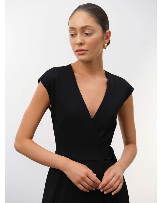 Платье миди на запах черное от byME 