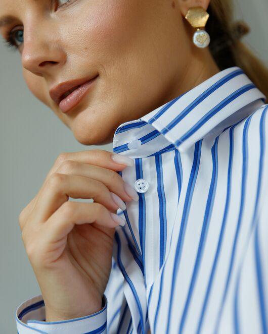 Женская рубашка в полуприталенном силуэте под пуговицы - 8515A от byME 