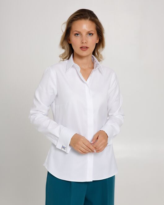 Женская рубашка  белая под запонку с супатной застежкой с отделкой-8659 от byME 