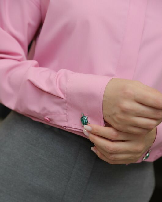 Женская рубашка  в пудро-розовом цвете с универсальной манжетой- 8716 от ByME 