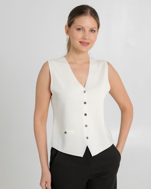 Жилет женский из шерсти мериноса тонкой вязки белый от byME  Жилет женский из шерсти мериноса тонкой вязки белый от byME