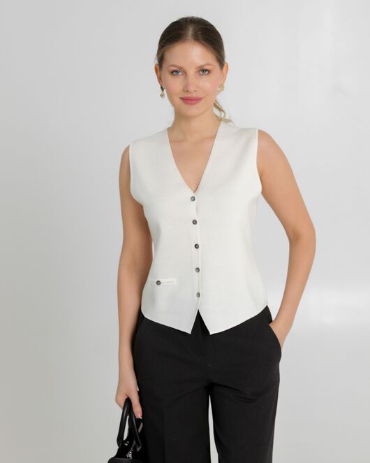 Жилет женский из шерсти мериноса тонкой вязки белый от byME  Жилет женский из шерсти мериноса тонкой вязки белый от byME