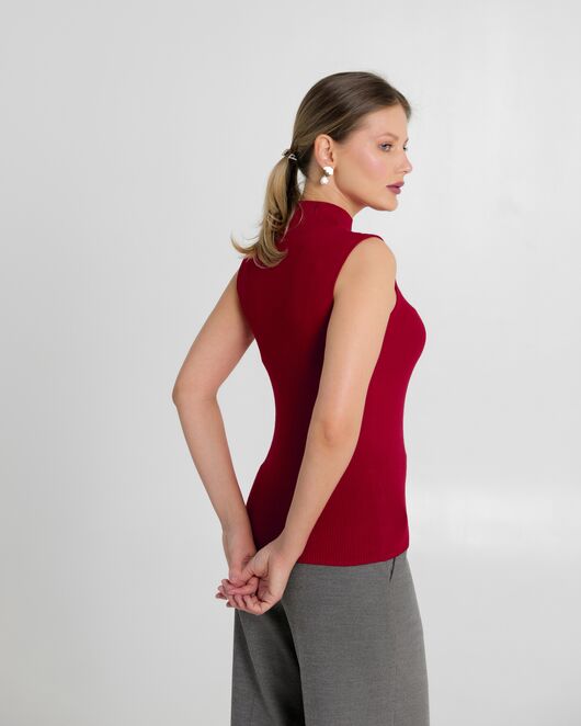 Топ из шерсти мериноса тонкой вязки и шелка Mulberry красный - 02B2430-red от byME  Топ из шерсти мериноса тонкой вязки и шелка Mulberry красный - 02B2430-red от byME