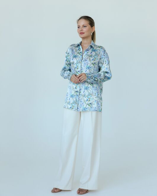 Женская рубашка из шелка с принтом цветы в сиреневых оттенках-8775 от byME 