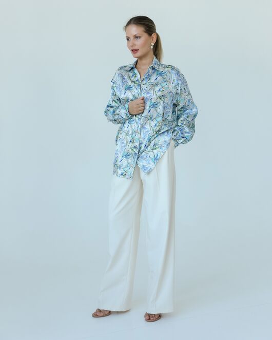 Женская рубашка из шелка с принтом цветы в сиреневых оттенках-8775 от byME 