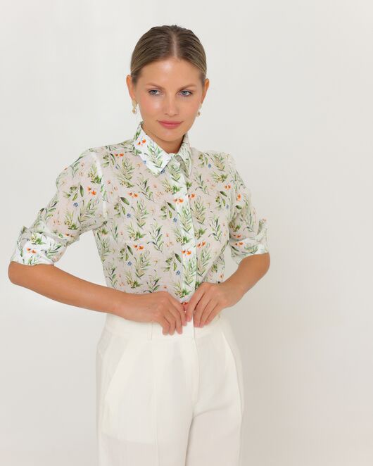 Женская рубашка из крапивы с рукавом 3/4 с принтом летний луг-8789 от byME  Женская рубашка из крапивы с рукавом 3/4 с принтом летний луг-8789 от byME