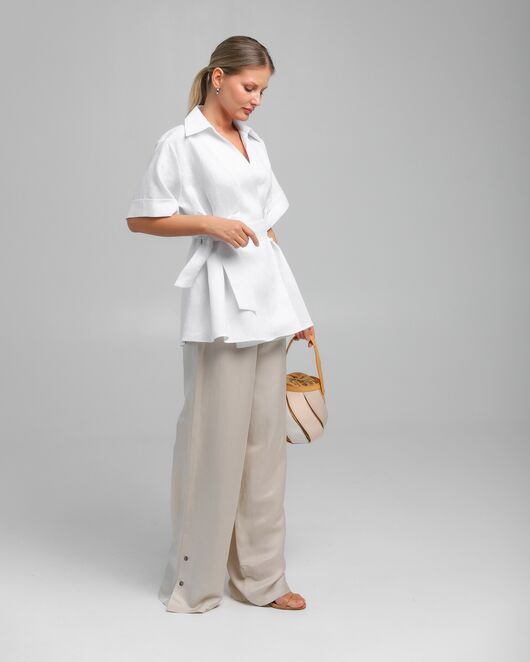 Женская рубашка на запах из льна белая-8800 от byME 