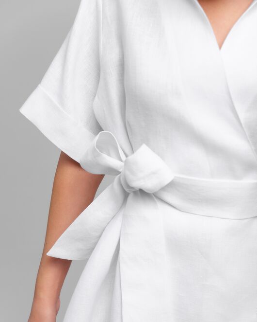 Женская рубашка на запах из льна белая-8800 от byME 