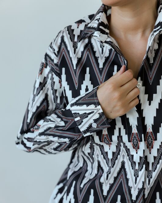 Женска рубашка из хлопка с принтом геометрический узор-8806 от byME 