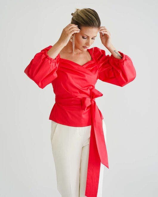 Женская рубашка на запах красная  из хлопка сатинового плетения  8815 от byME 