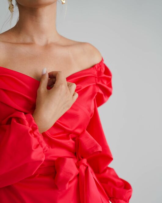 Женская рубашка на запах красная  из хлопка сатинового плетения  8815 от byME 