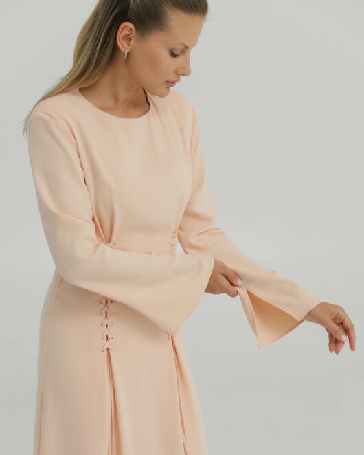 Платье персиковое от LW  Платье персиковое от LW