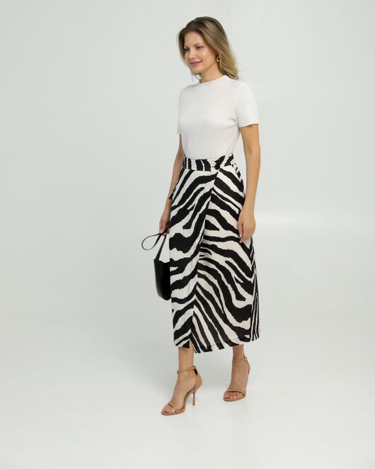 Джемпер из шерсти мериноса тонкой вязки и шелка Mulberry белый от byME 