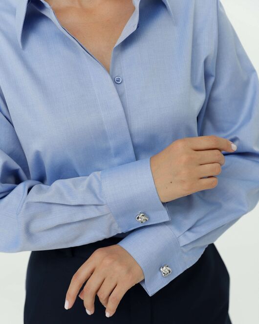 Женская рубашка в прямом силуэте с универсальной манжетой от ByME 