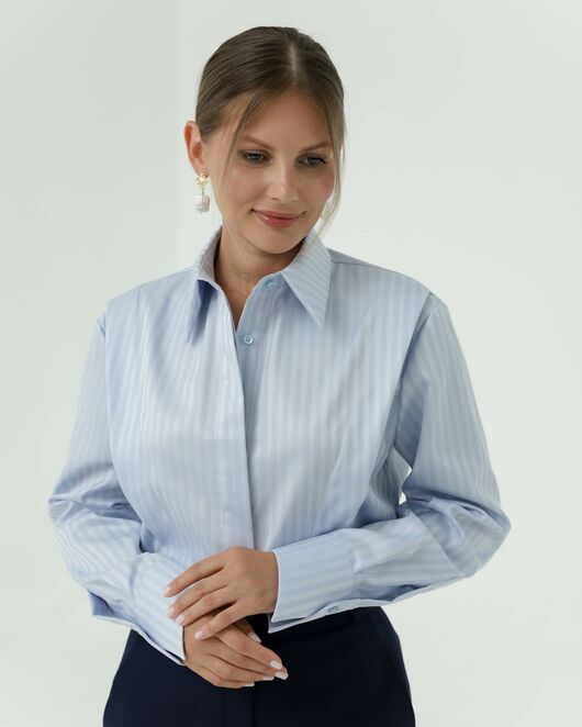 Женская рубашка голубая  из фактурного хлопка 8818 от byME  Женская рубашка голубая  из фактурного хлопка 8818 от byME