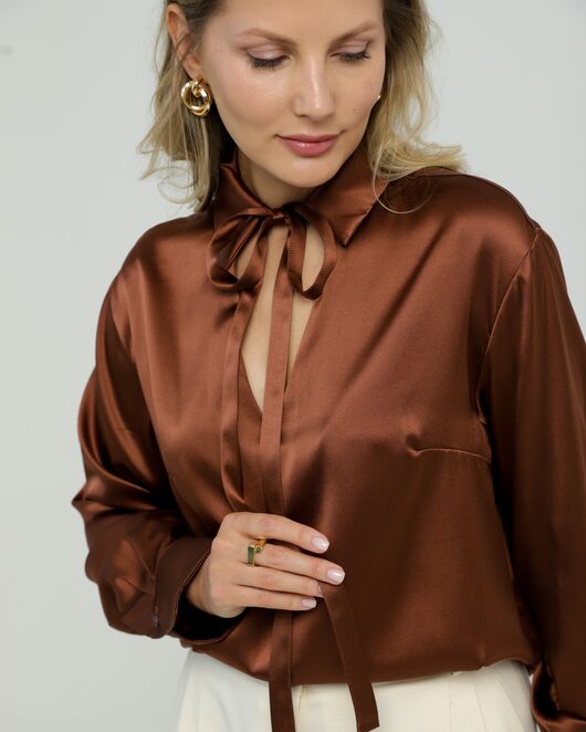 Женская рубашка из шёлка в шоколадном цвете 8819 от  