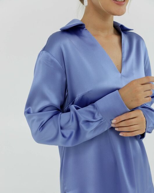 Женская рубашка из шёлка в васильковом цвете 8824 от byME  Женская рубашка из шёлка в васильковом цвете 8824 от byME