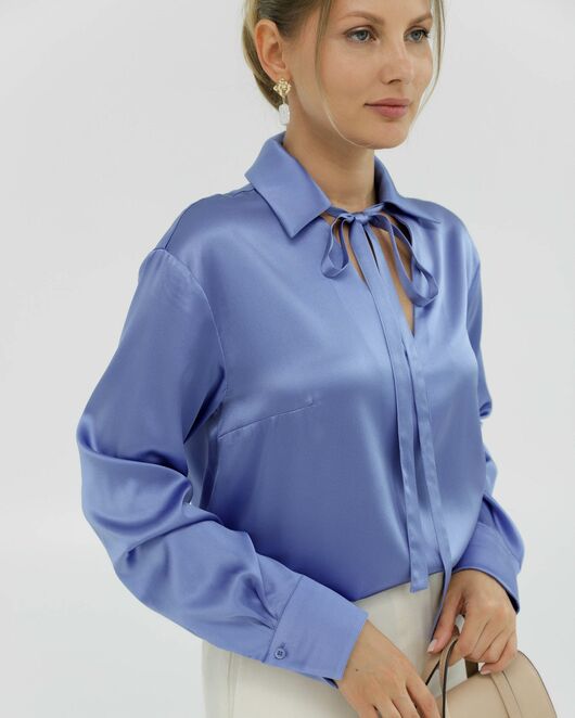 Женская рубашка из шёлка в васильковом цвете 8824 от byME  Женская рубашка из шёлка в васильковом цвете 8824 от byME